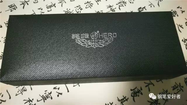 英雄哪些钢笔经典，英雄最好写的钢笔（英雄100半钢14K钢笔评测）