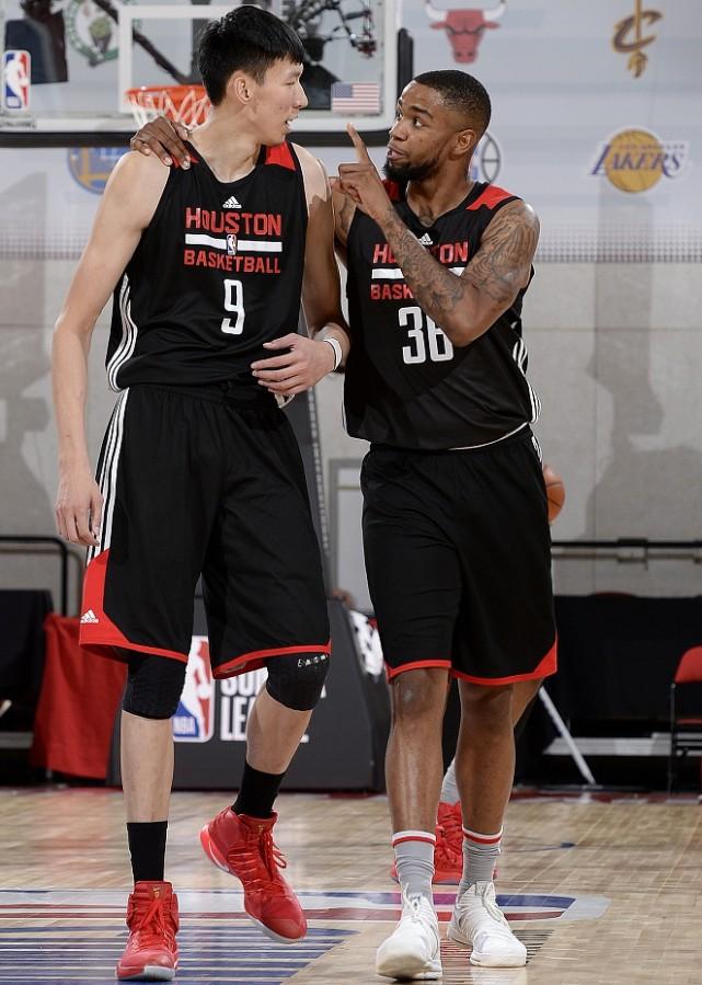 中国为什么那么难立足nba（欧文“二幅图”看出中美球员差距，看懂为何中国球员难立足NBA）