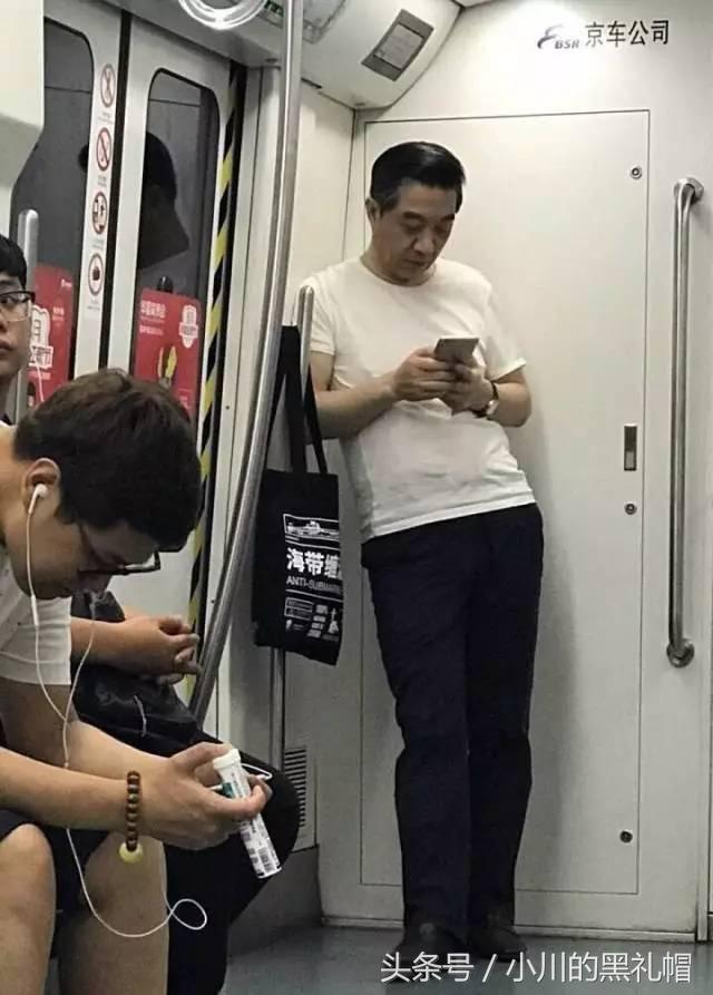 吸引人的包包店名，吸引人的包包店名字大全290个（大牌包包凹不出的情绪它可以）