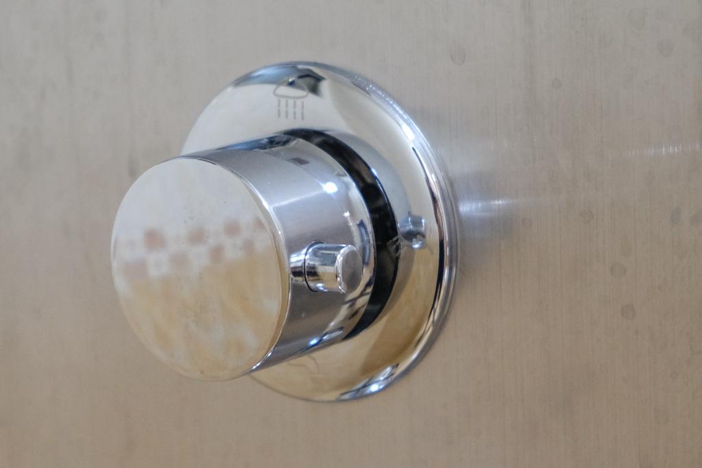 花洒价格一般多少钱，花洒价格一般多少钱一米（给你一场spa般的淋浴体验）