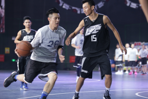 横洲工业篮球（香港歌手周柏豪打篮球，已有半专业水平！）