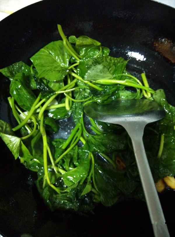  红苕尖的川味做法简单好吃，蒜蓉红苕尖怎么做好吃