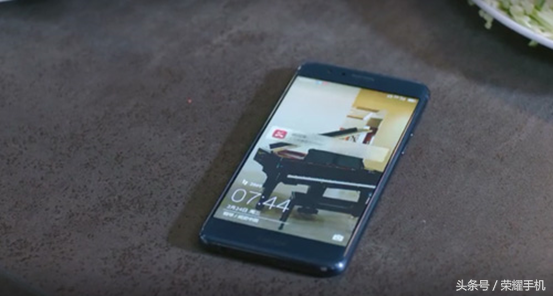 杂志锁屏在哪里设置，杂志锁屏怎么恢复回来（明星也爱看的手机杂志锁屏）