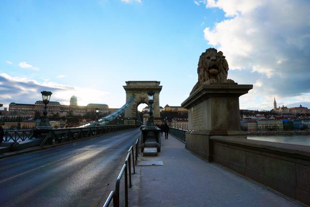 陈布达陈佩斯名字的来历，陈布达（原来陈佩斯的名字取自布达佩斯）