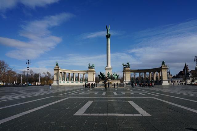 陈布达陈佩斯名字的来历，陈布达（原来陈佩斯的名字取自布达佩斯）