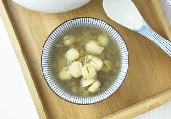 喝中药能喝绿豆汤吗，喝绿豆汤的五大禁忌（这类人千万不能喝绿豆汤）
