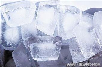 被蜜蜂蛰了怎么处理，被蜜蜂蛰了怎么处理消肿最快土方法（被蜜蜂蛰了之后应该怎么处理呢）