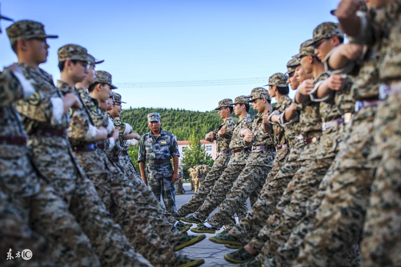 学校军训有哪些项目（大学真正的开始）