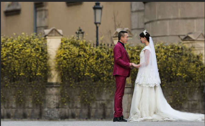 仿制图章工具怎么用，ps菜鸟入门教程（Photoshop使用技巧之——仿制图章修照片的超强运用）