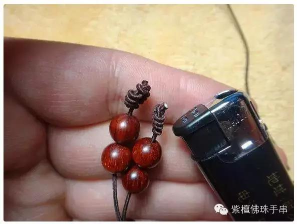 串珠手链怎么打结，佛珠手链打结（有了这个穿珠打结图解）