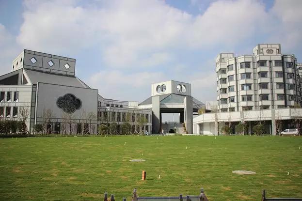 苏州信息职业技术学校，苏州高等职业技术学校（手指头太少，数不过来了）