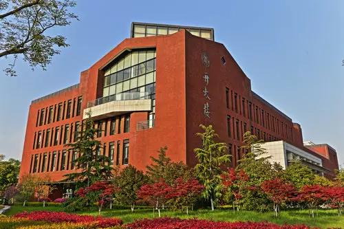 苏州信息职业技术学校，苏州高等职业技术学校（手指头太少，数不过来了）