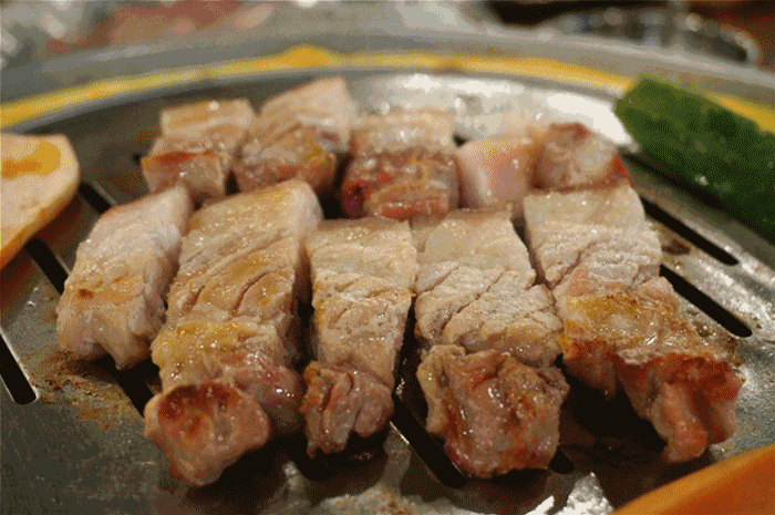 千明勋裴涩琪结婚，裴涩琪婚礼现场照曝光（韩国国民MC姜虎东变身烤肉店老板）