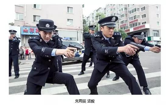 马苏德列名是什么意思，列名合同是什么意思（刘德华佟大为身边都有个低调的他）