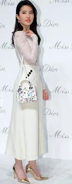 朵渔韩彬是什么电视剧，朵渔韩彬是什么电视剧主演（撞衫不可怕 谁胖谁尴尬）