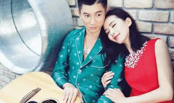 较劲模范夫妻，模范夫妻 较劲（娱乐圈的恩爱夫妻档——虐哭单身汪）