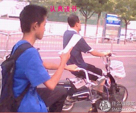 陈翔（漫画图），微信头像，陈翔（漫画图）（丑大叔和他收藏的老版本漫画们）