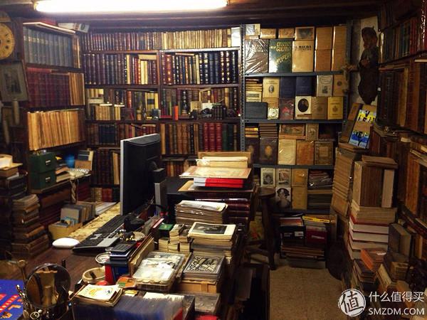 陈翔（漫画图），微信头像，陈翔（漫画图）（丑大叔和他收藏的老版本漫画们）