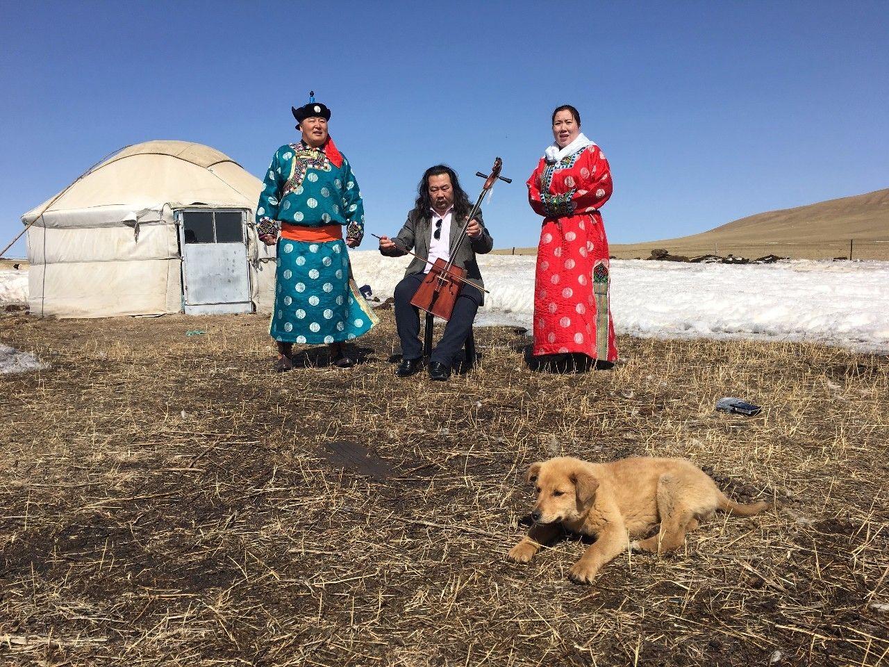 b,民族特色·蒙古族|蒙古歌唱艺术最高成就的艺术形式—长调!