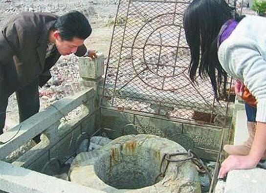 北京北新桥锁龙井的传说