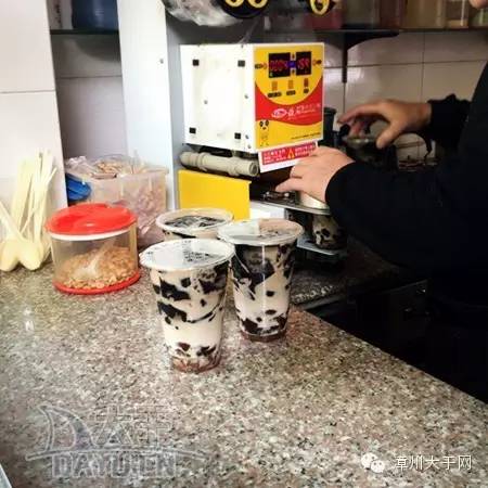 仙草粉怎么做，仙草粉怎么做成的（纯草熬制的烧仙草）