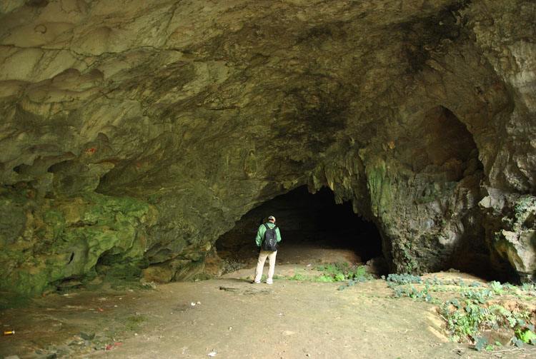 世界上最深的洼地，世界上最深的洼地是(高级题)（世界上最陡最深的大洼地在这里）
