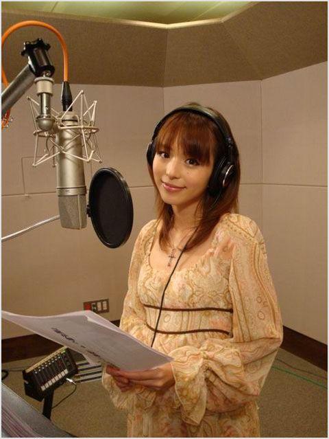 日本一线二线声优有哪些，日本最受欢迎的声优排名（浅谈几位既会配音又会唱歌的动漫女性声优）