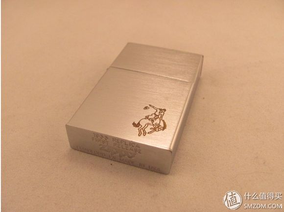 zippo打火机怎么换火石，zippo怎么换火石（还是那样美艳摄人——zippo）