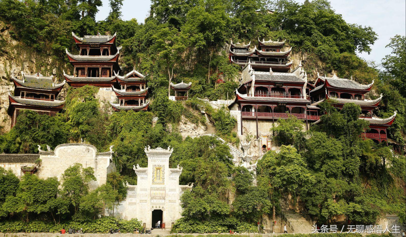 镇远县属于哪个市(镇远县哪个镇最大)