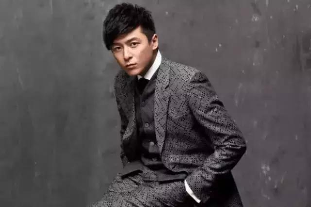 马苏德列名是什么意思，列名合同是什么意思（刘德华佟大为身边都有个低调的他）