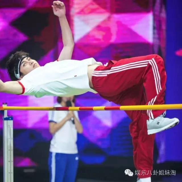 陈妍希家境超富裕，陈妍希家很有钱（她被称为“小钟楚红”）