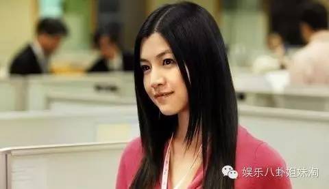 陈妍希家境超富裕，陈妍希家很有钱（她被称为“小钟楚红”）