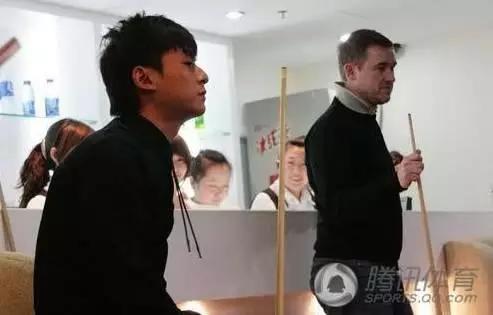 马苏德列名是什么意思，列名合同是什么意思（刘德华佟大为身边都有个低调的他）