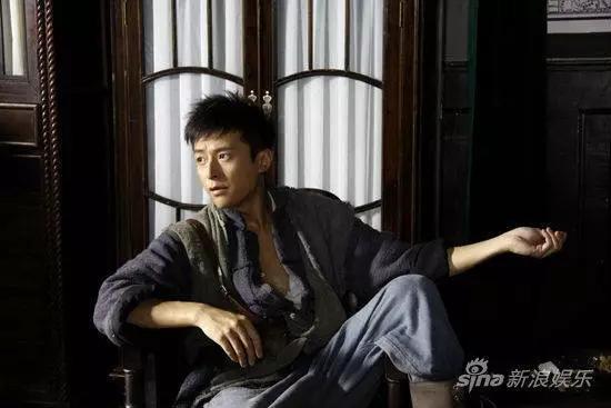 马苏德列名是什么意思，列名合同是什么意思（刘德华佟大为身边都有个低调的他）