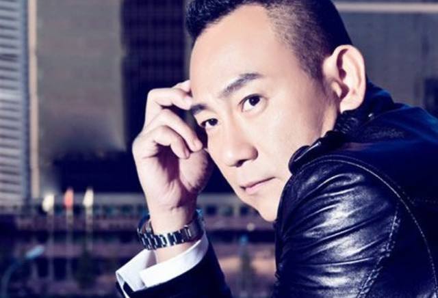 林保怡出柜(娱乐圈公开承认出柜的五位明星)_算命不求人