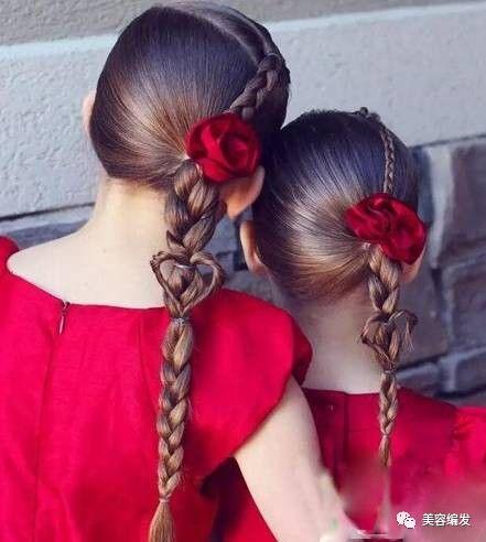 小孩的麻花辫的几种不同编发简单(只会麻花辫也能编出好看的发型)