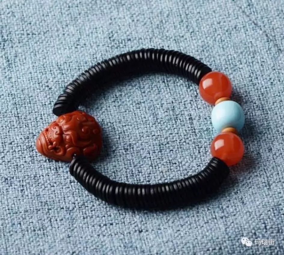 红玛瑙手链佩戴的忌讳，红玛瑙为什么不随便戴（玛瑙小贴士丨第十期）