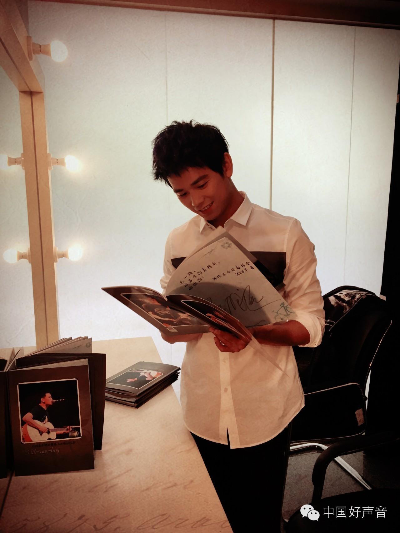 张恒远歌曲搜索方法，播放张恒远的歌曲（张恒远重新出发“顽皮”归来）