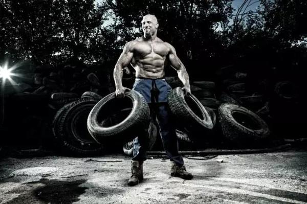 正手反手引体向上的好处，做引体向上注意事项（引体向上正手反手区别在哪里）