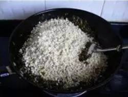 艾叶大蒜煮鸡蛋，五月端午艾煮鸡蛋（赏花踏青尝美食）