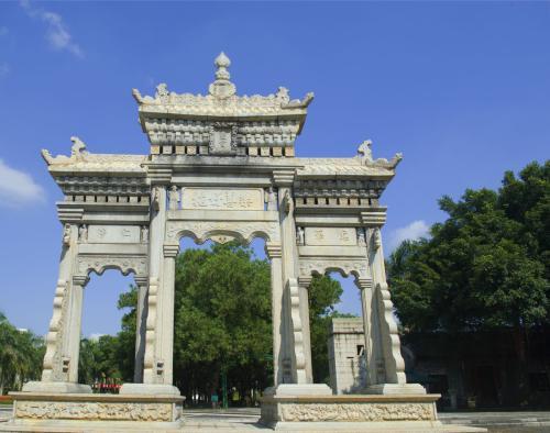 中西方文化结合的建筑,中西合璧,魅力无穷,是珍贵的古建筑.