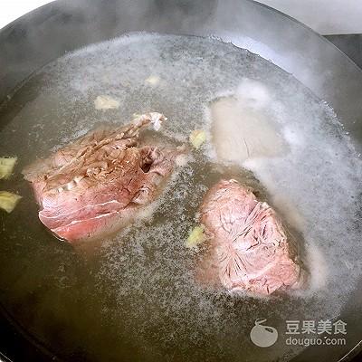 卤牛肉的制作方法，卤牛肉的制作方法和步骤（自制卤牛肉的做法）