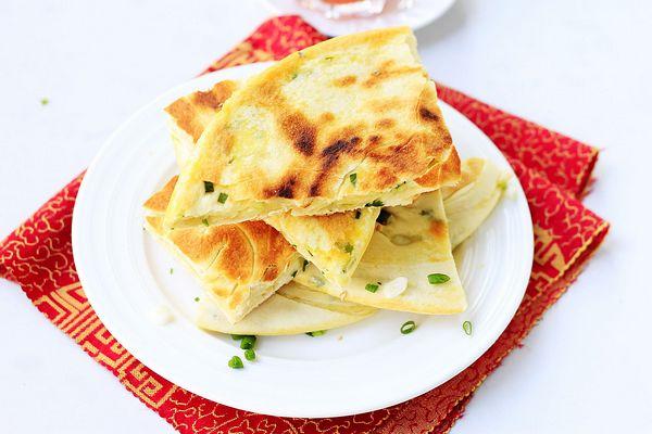 教你在家用电饼铛摊煎饼，教你在家用电饼铛摊煎饼视频（各种煎饼一次搞定）