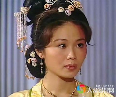 欧阳振华在哪部电视剧中扮演财神，欧阳震华演的财神烧钱哪一集（她曾扮演白骨精花木兰）