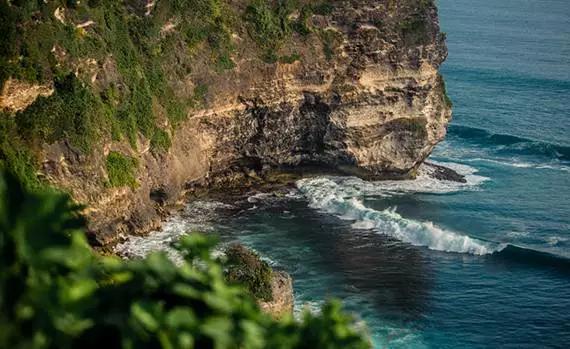 沙巴和巴厘岛哪个比较好玩，沙巴岛和巴厘岛哪个好（谁才是性价比之王）