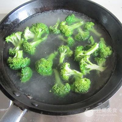 炒蒜蓉的做法，蒜蓉炒西兰花的做法