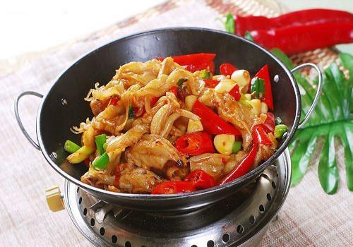 天天美食,酒店几种特色招牌菜,盱眙十三香小龙虾的配料与做法