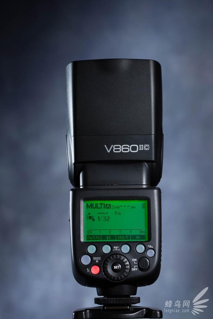 闪光灯眼神光板怎么用，闪光灯眼里的光怎么弄（神牛V860IIC闪光灯试用）