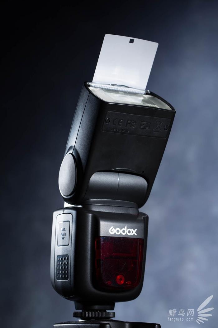 闪光灯眼神光板怎么用，闪光灯眼里的光怎么弄（神牛V860IIC闪光灯试用）