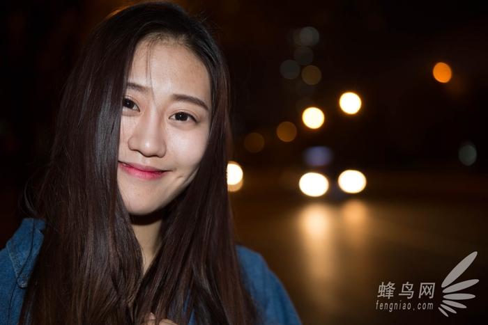 闪光灯眼神光板怎么用，闪光灯眼里的光怎么弄（神牛V860IIC闪光灯试用）